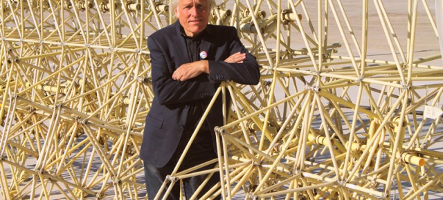 Theo Jansen en Tecnópolis